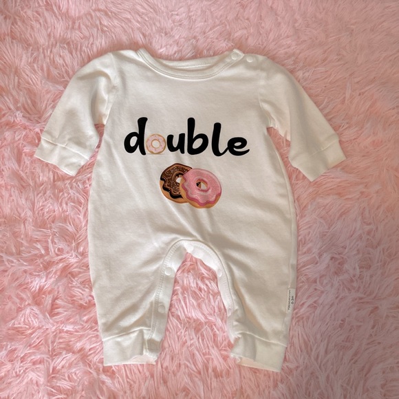 Double Trouble Matching Twins Onesie🍩🍩! Size: 0-3 m. Color: Off Whi/Blk/Pink - Picture 3 of 3